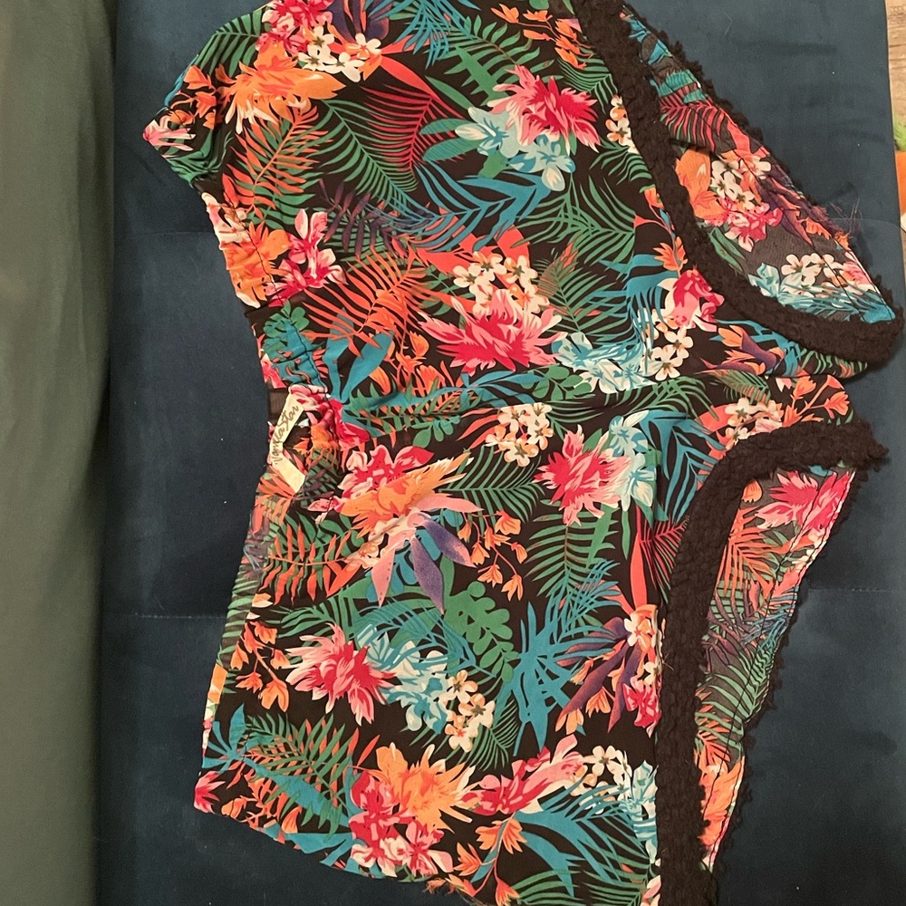 Cute beachy shorts